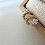 Sitting Flower Earrings