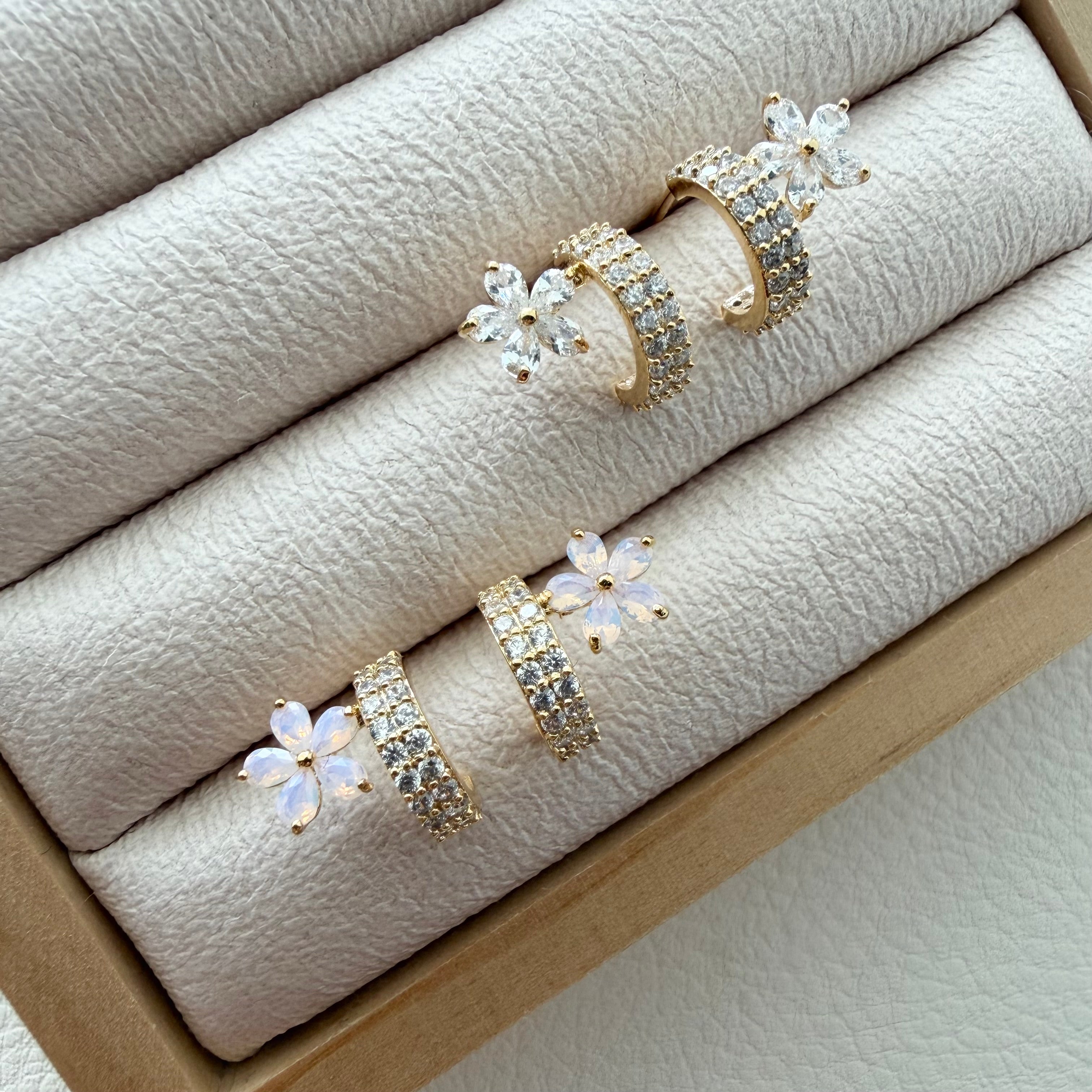 Sitting Flower Earrings