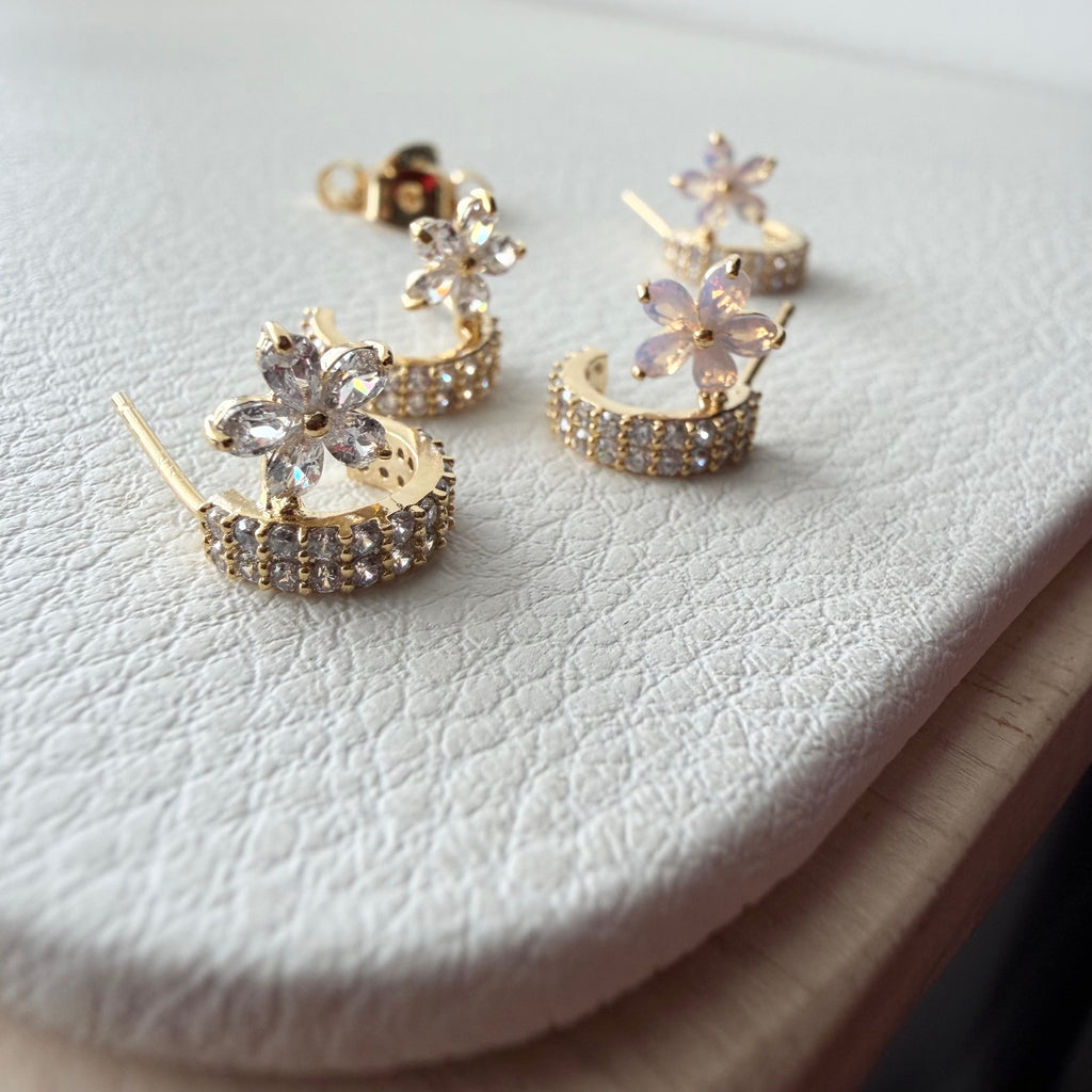 Sitting Flower Earrings