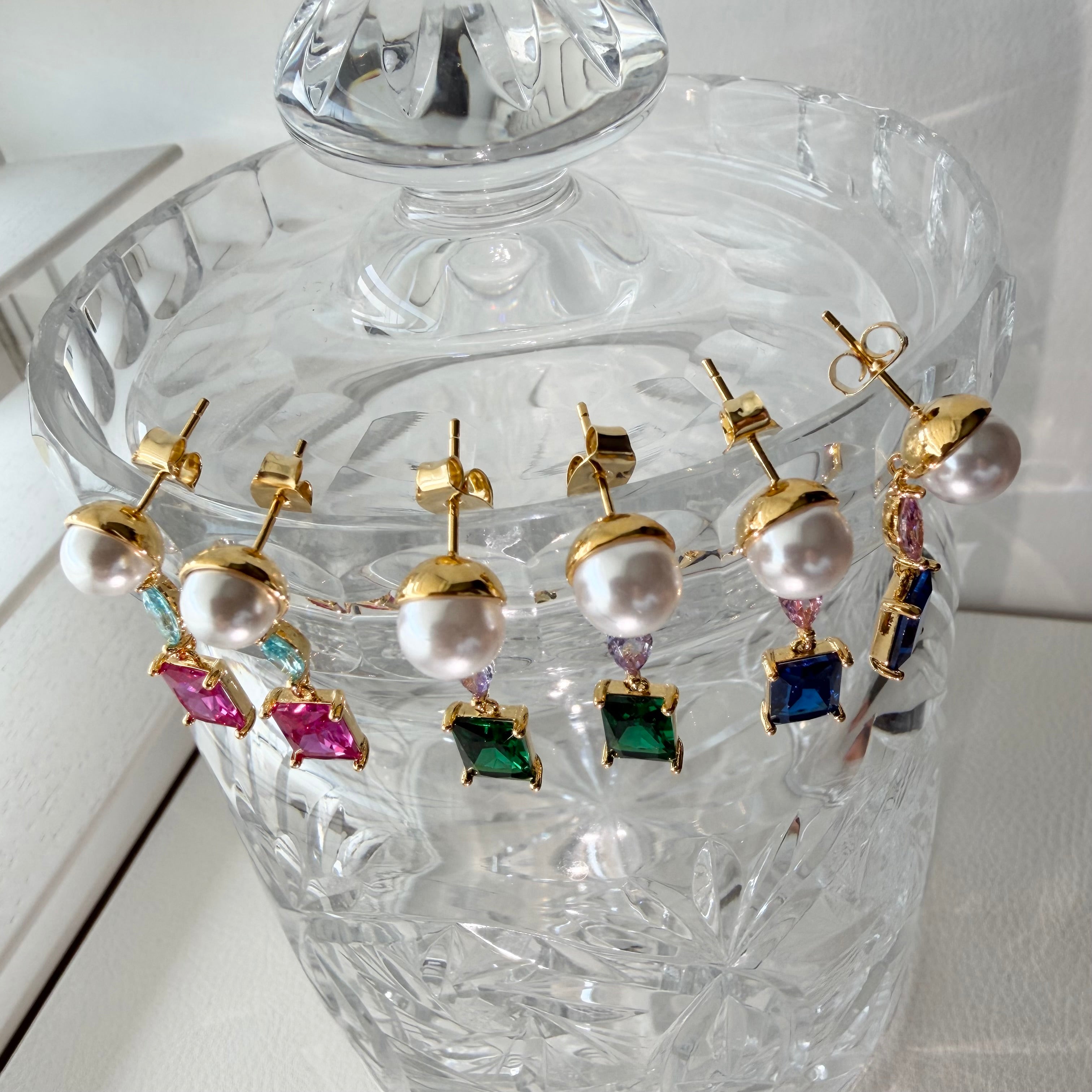 Royalness Dangle Earrings