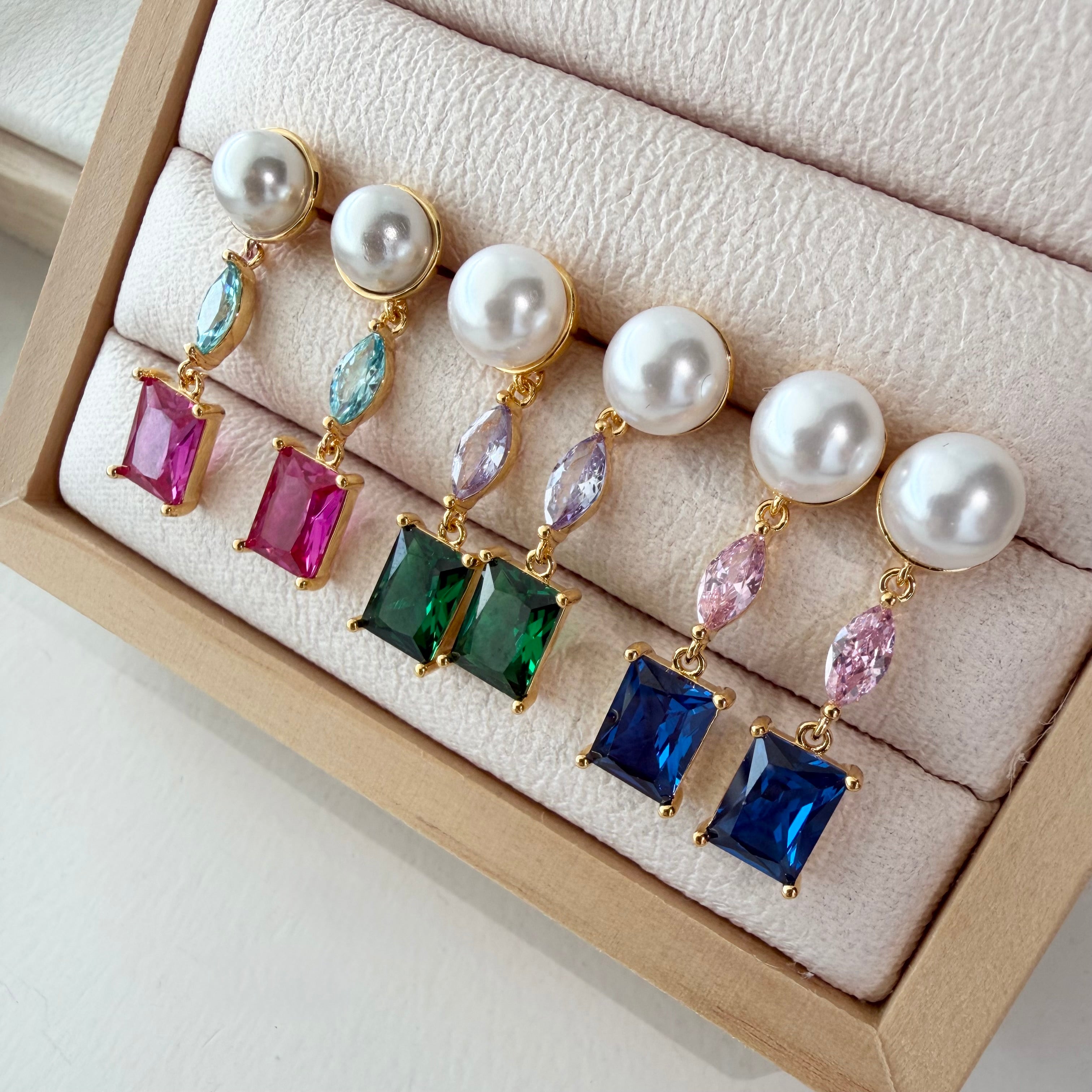 Royalness Dangle Earrings