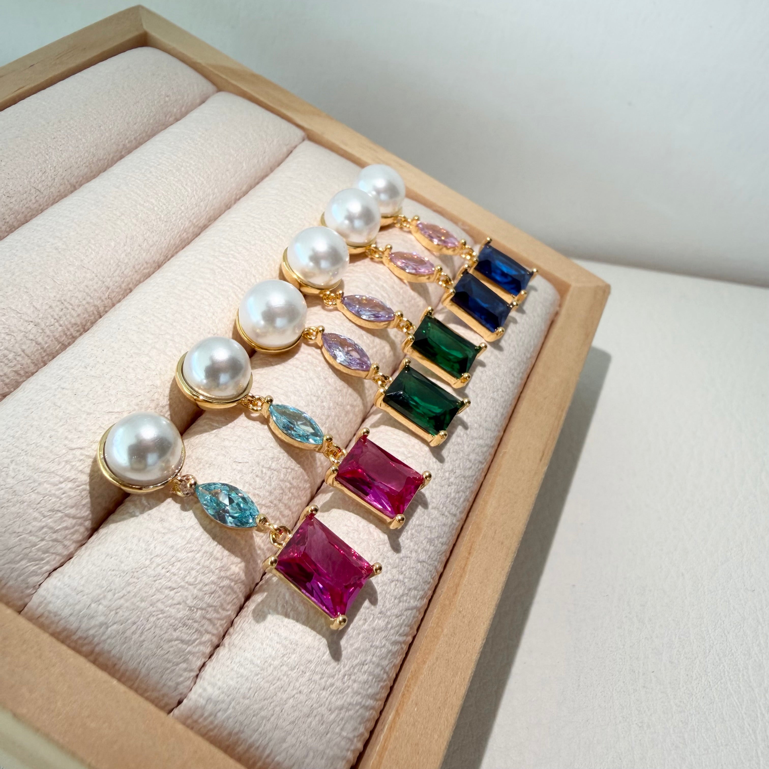 Royalness Dangle Earrings