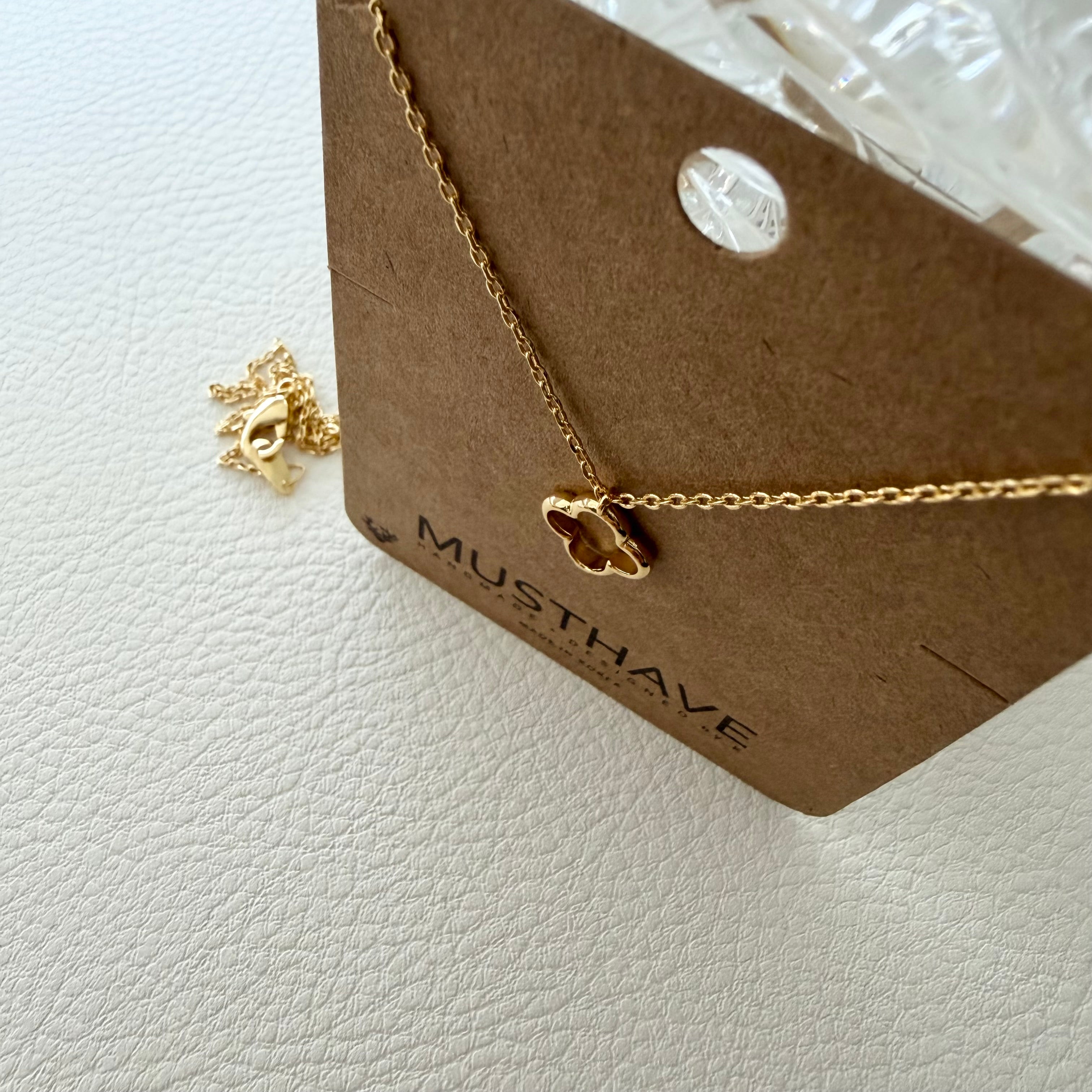 Simple Quatrefoil Clover Necklace