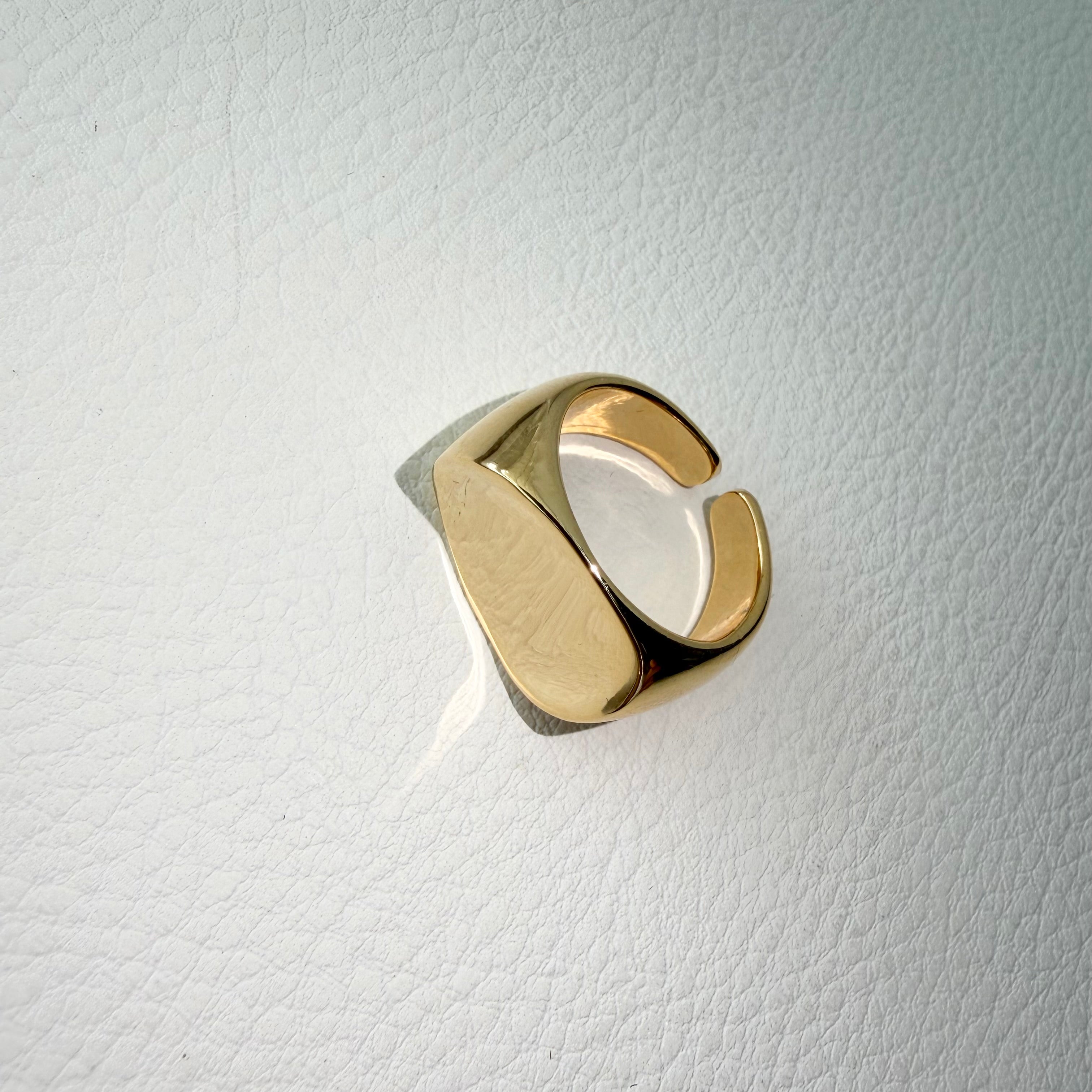 Signet Ring