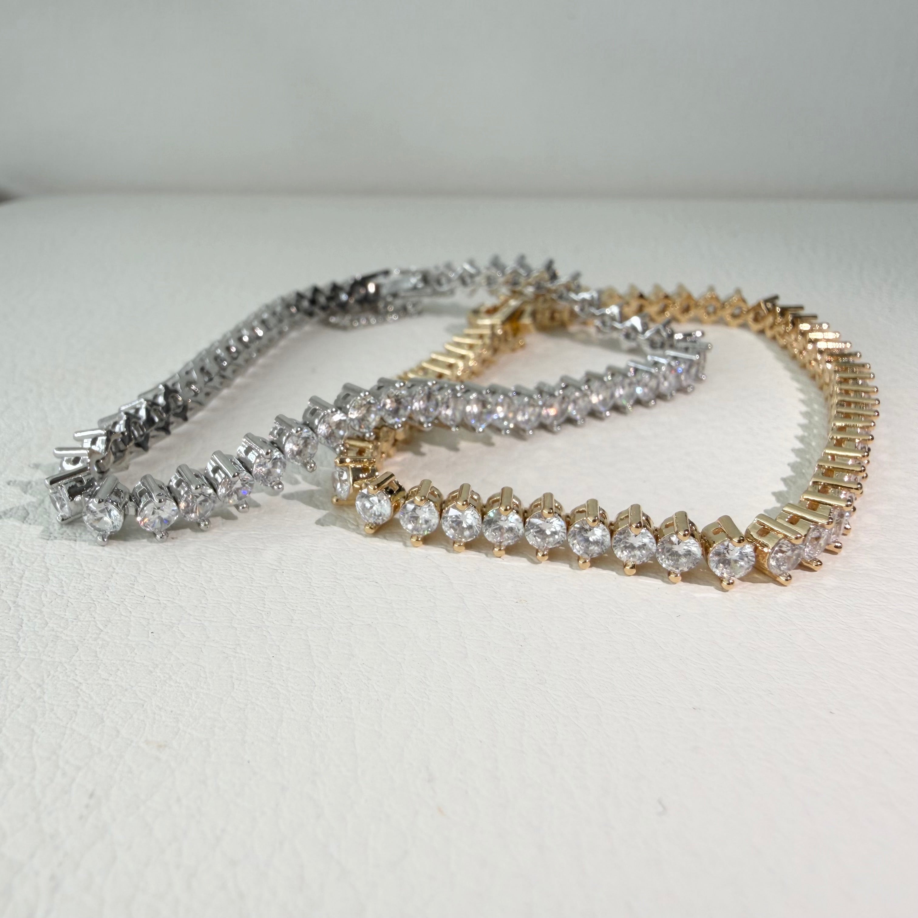 Round Cubic Tennis Bracelet