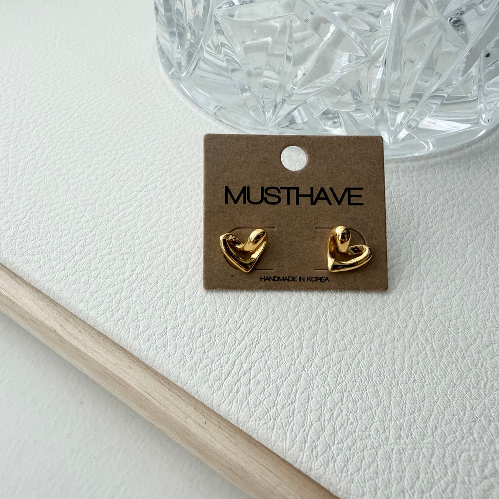 Wavy Heart Earrings