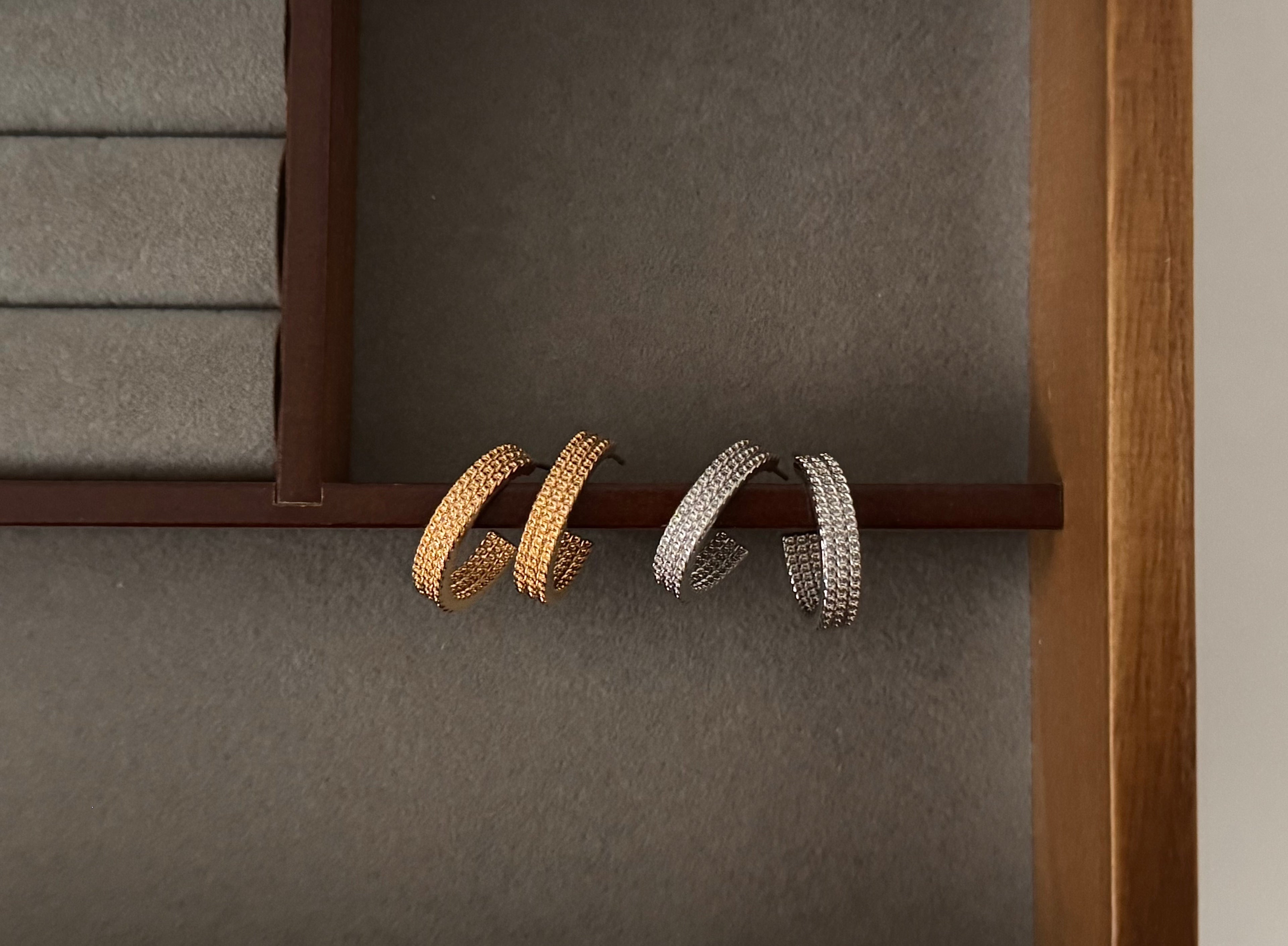 Versa Hoop Earrings