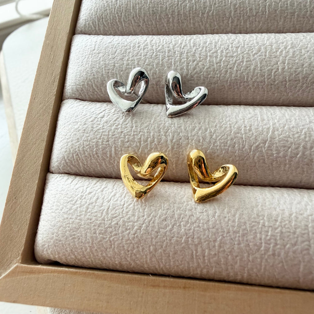 Wavy Heart Earrings