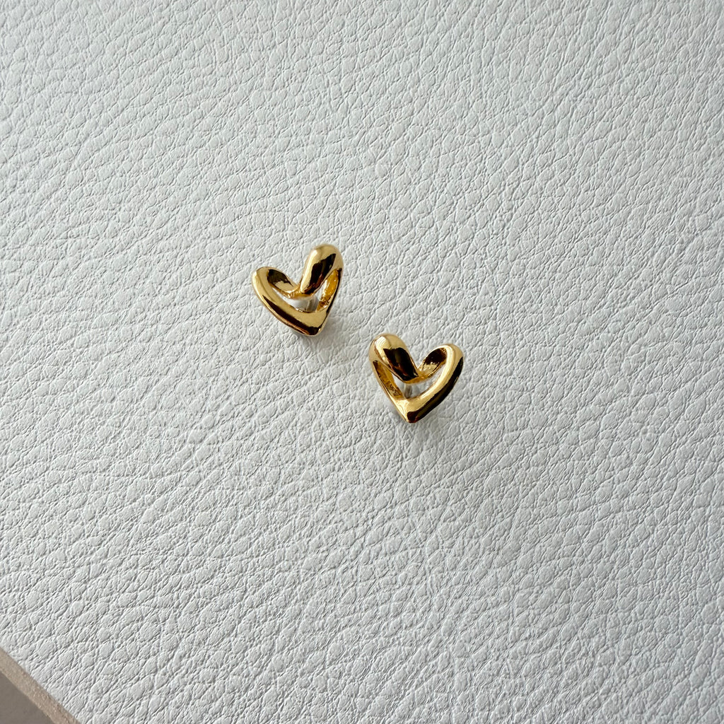 Wavy Heart Earrings
