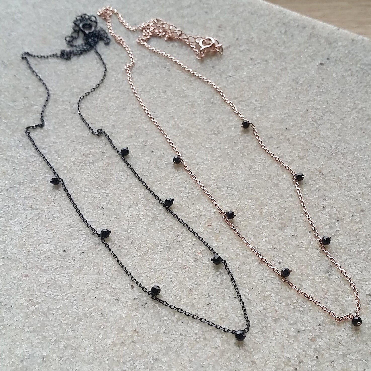Choker Chain: Dangling Stones
