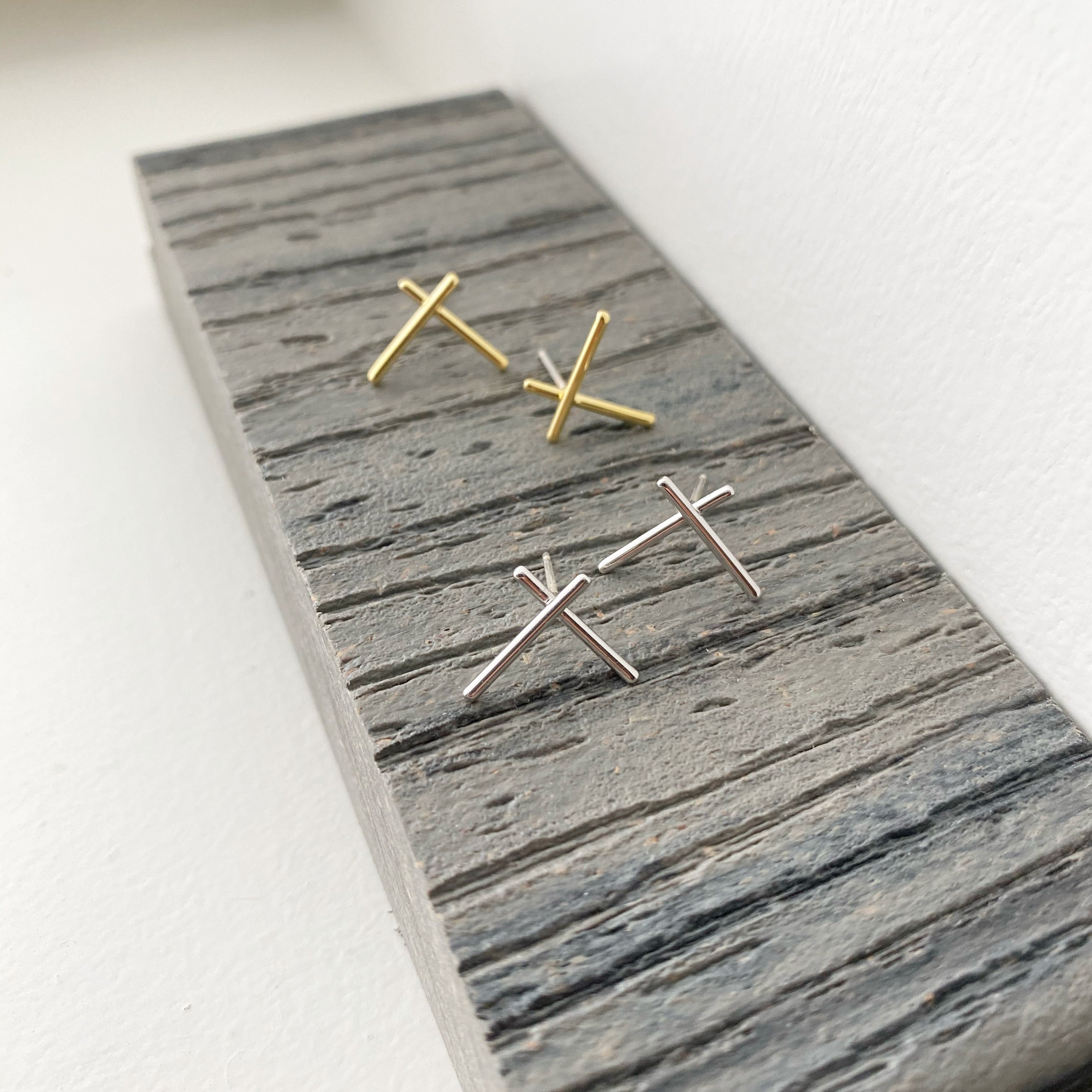 Criss Cross Bar Earrings