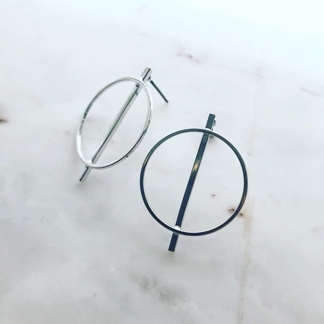 Middle Bar Earrings