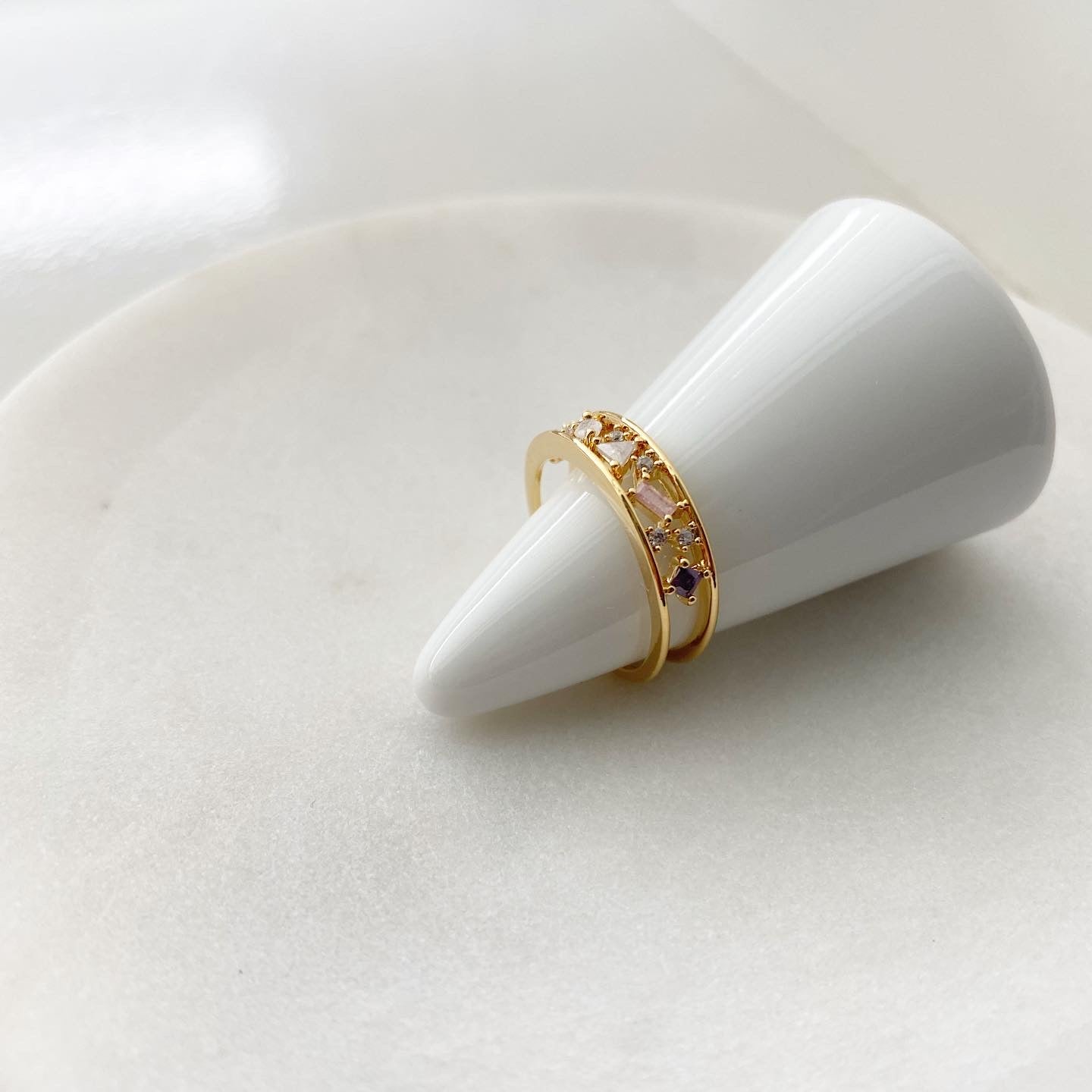 Bandeau Luster Ring