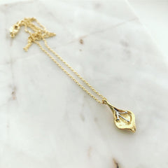 Lily Necklace