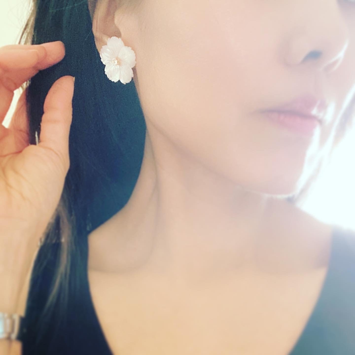 Mother of Pearl Flower Earrings