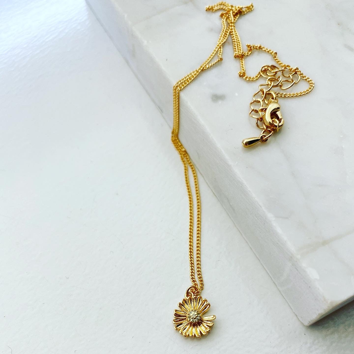 Whoopsie Daisy Necklace