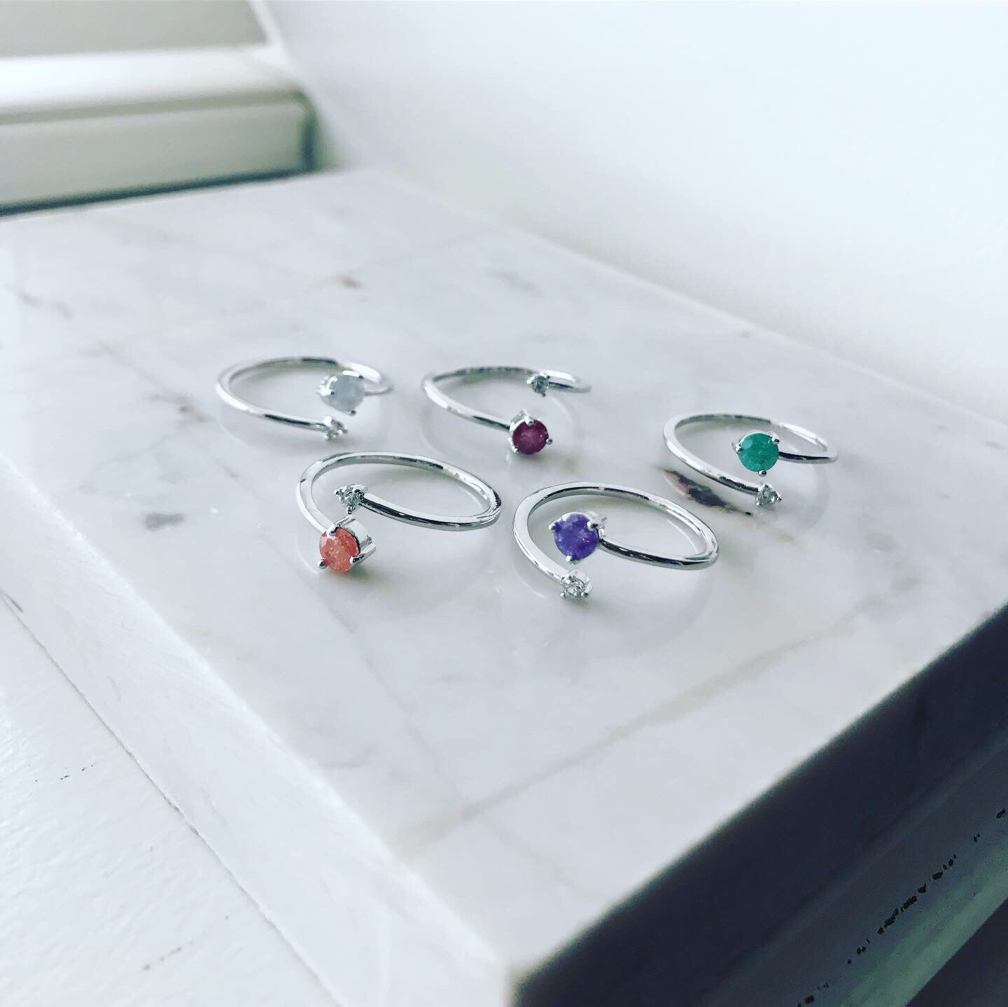 Zirconia (CZ): Twist Ring