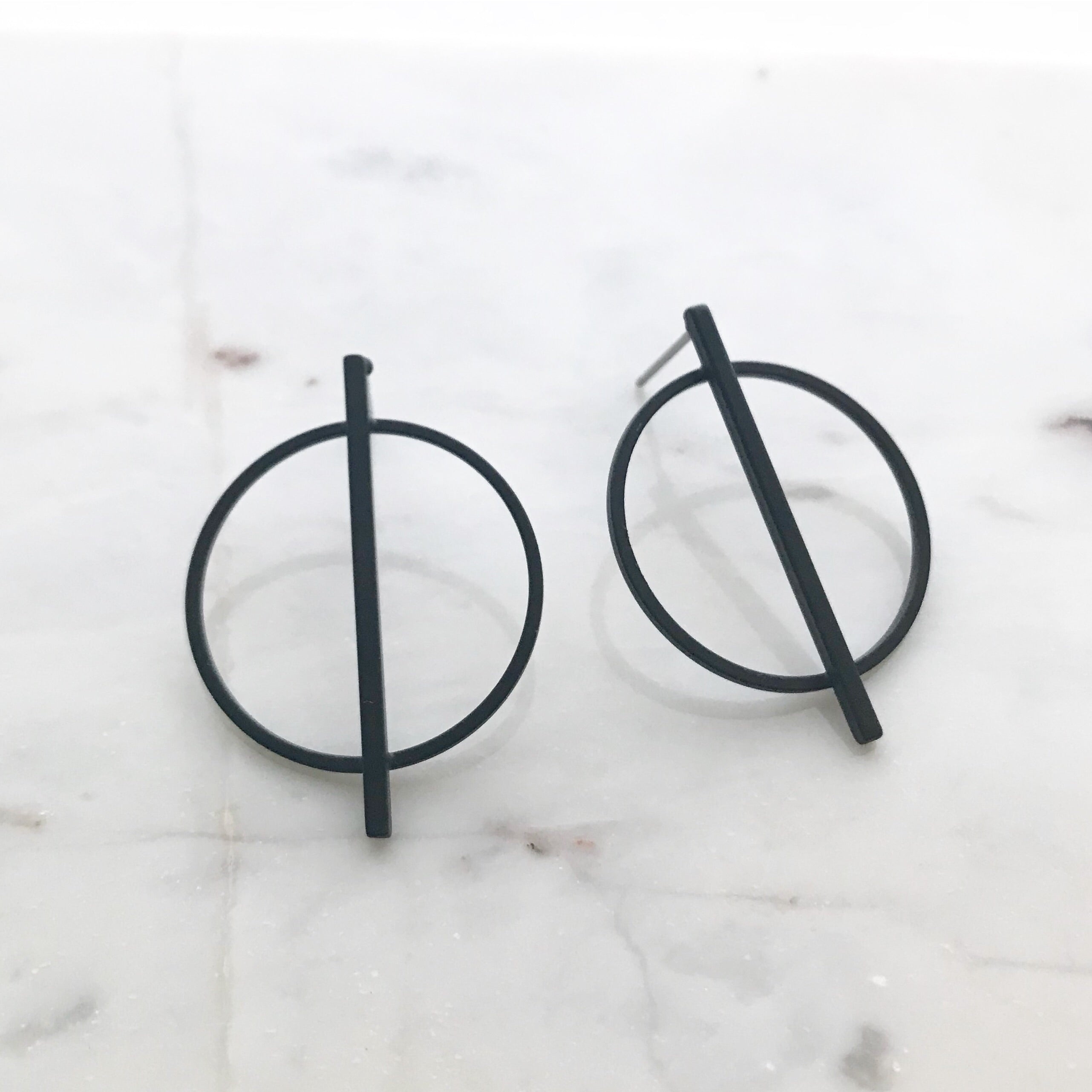 Middle Bar Earrings