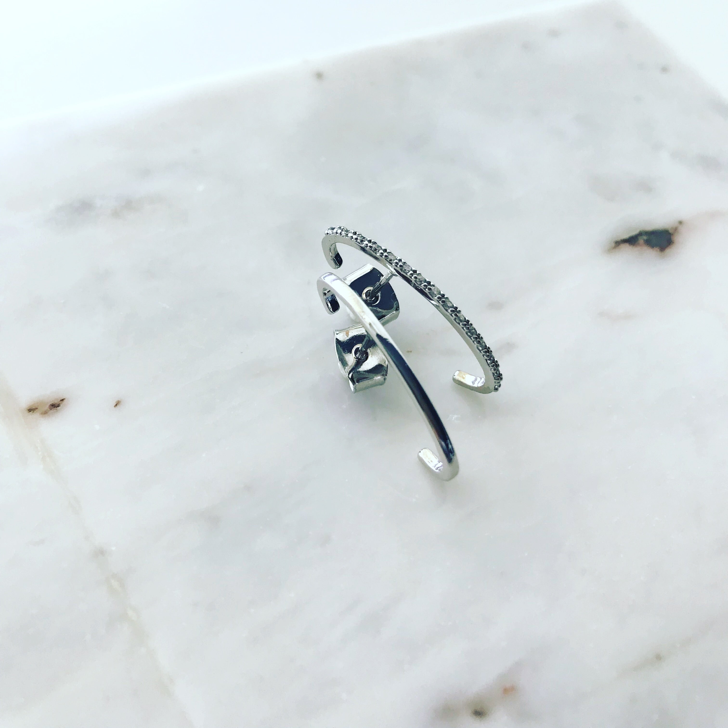 Suspender Curved Bar Cuff (solid & pavé)